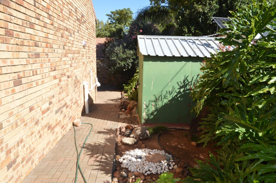 3 Bedroom Property for Sale in Wilkoppies North West